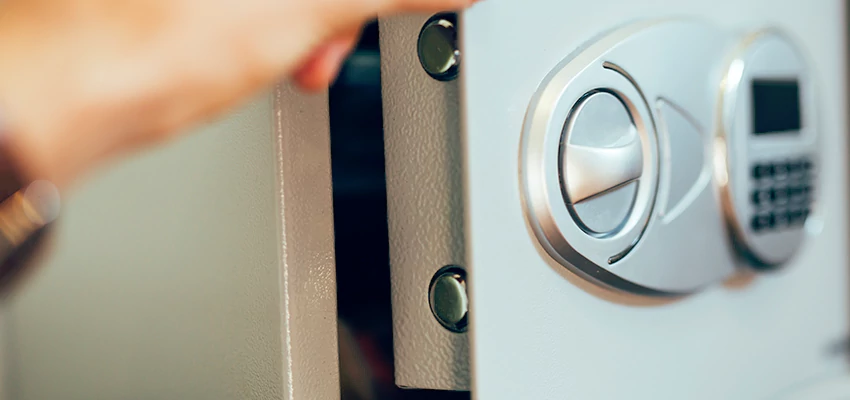 Fingerprint Safe Openers in Homeland, CA